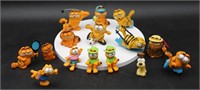 COLLECTION OF VINTAGE GARFIELD TOYS