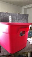 18 gallon tote with lid