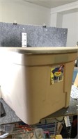 21 gallon tote with lid
