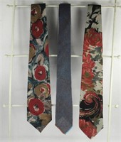 VINTAGE FLORAL STYLE TIES