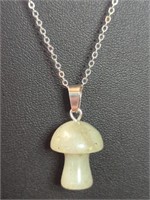 18-In stainless steel necklace with mushroom