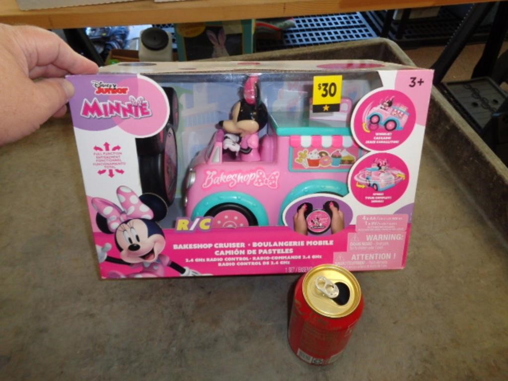 NEW MINNIE MOUSE R/C CAR