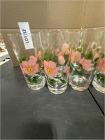Flower patterned cups