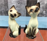 Vtg. ceramic cats S+P shakers