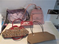 LOT USED WOMENS PURSES,  HAND BAGS