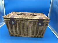 Picnic Basket & Accessories & Vntg Serving