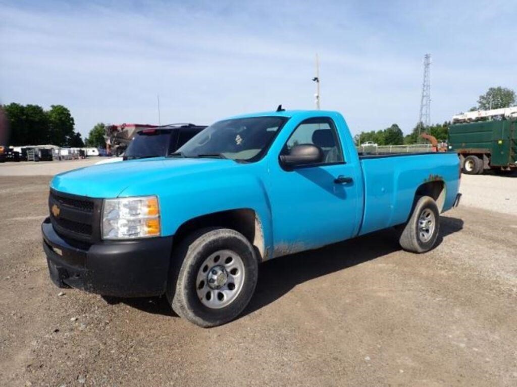 2013 Chevrolet Silverado 1500 Pickup Truck 1GCNKPE