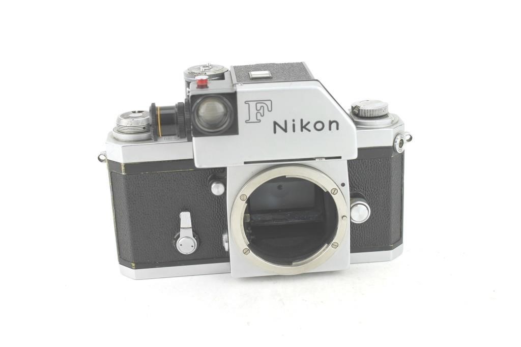 NIKON F PHOTOMIC 35MM SLR CAMERA BODY