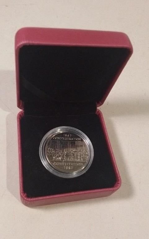 1982 Canada Dollar Coin Nicely Cased