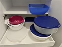 Containers & Mixing Bowls
