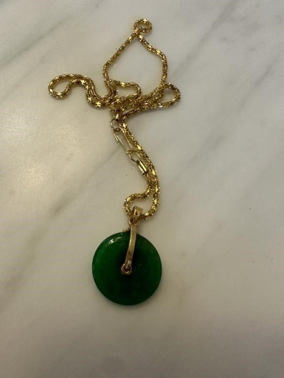 CHINESE JADE BI NECKLACE NOTE