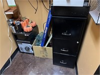 FILE CABINET WITH 3 DRAWERS