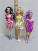 3 Barbie & other dolls