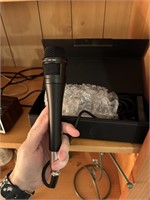 NICE RADIO SHACK REALISTIC MICROPHONE