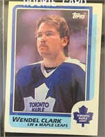 1984 WENDELL CLARK ROOKIE CARD - ESTATE FRESH