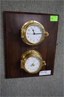Weems & Plath Nautical themed porthole clock and