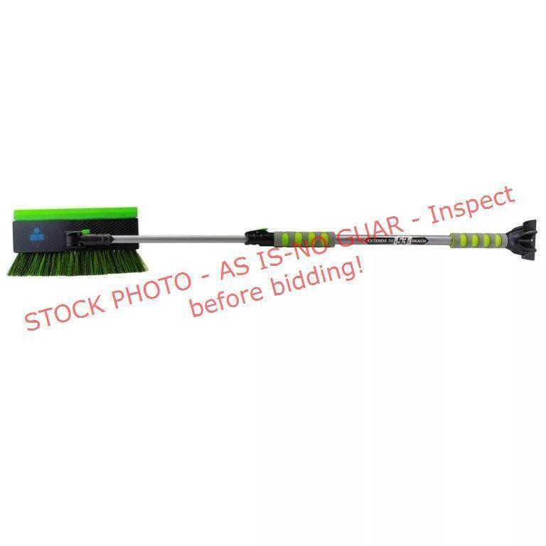 Artic force snowbroom