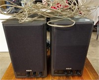RCA 900 MHz Wireless Speakers (2)