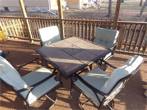 table and 4 chairs (patio set)