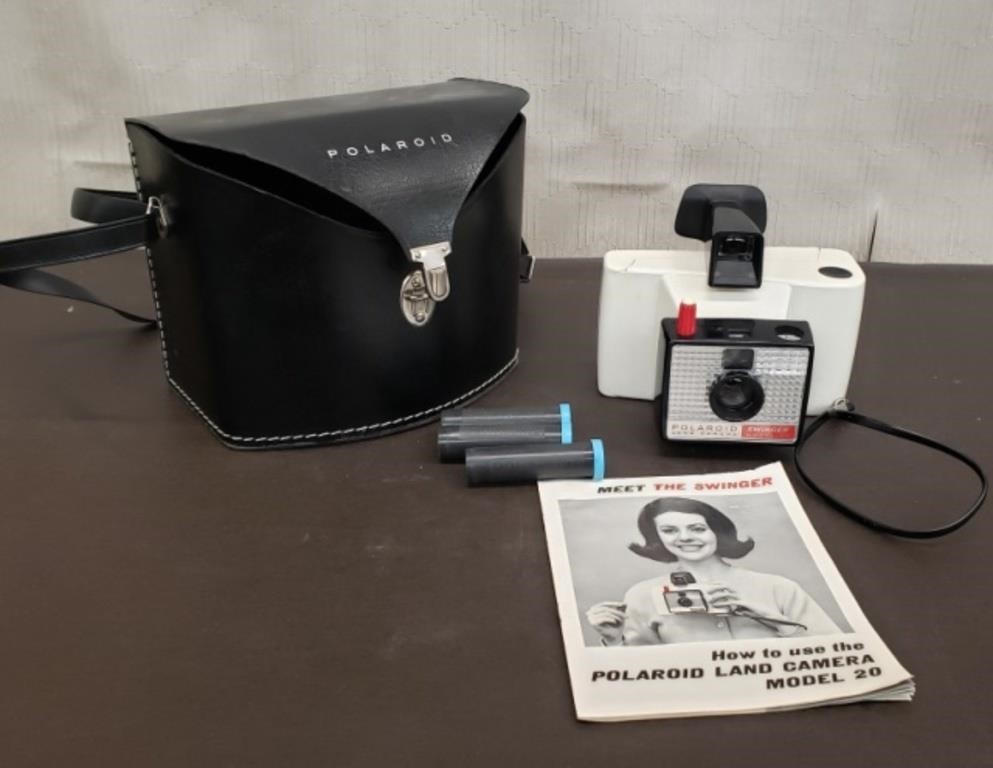 Vintage Polaroid Swinger Model 20 Land Camera w/