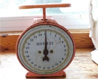 Vintage Wayrite 25 lb. metal kitchen scale