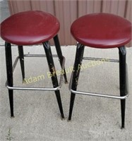 2 metal frame vinyl bar stools