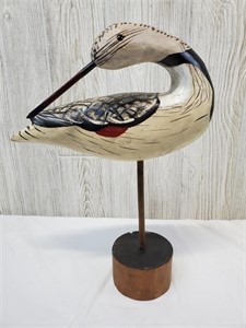 Wood Carved Bird Figure Décor