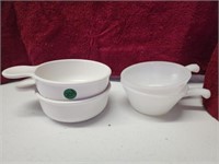 4 White Bowls
