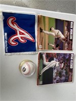 (4) Atlanta Braves Items
