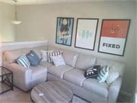 SECTIONAL SOFA W/PILLOWS