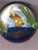 ROUND FISH PAPERWEIGHT