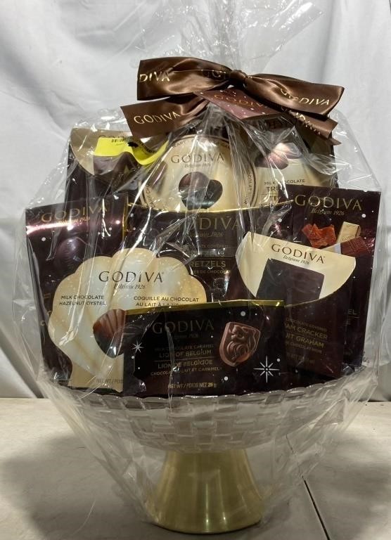 Godiva Glass Bowl Gift Basket ^