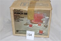 18 PIECE CRYSTAL FRUIT PUNCH SET