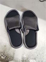 LongBay Men's Comfy Memory Foam Slide Slippers...