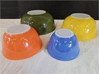 Pyrex Nesting Bowl  Bowl Set