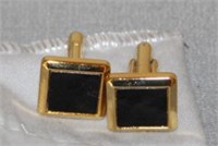 PAIR OF CUFFLINKS