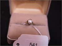 10K yellow gold ring with pearl, size 3.5,