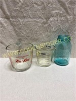 Anchor and Purex glass measuring cups