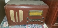 Sentinel Supreme Antique Radio