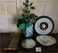 703 - COLLECTOR PLATES, VASE (10)