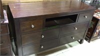 Bassett 6 drawer dresser with cedar wood lined