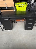 Black Desk