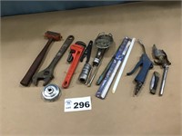 CRAFTSMAN PIPE WRENCH & MISC TOOLS