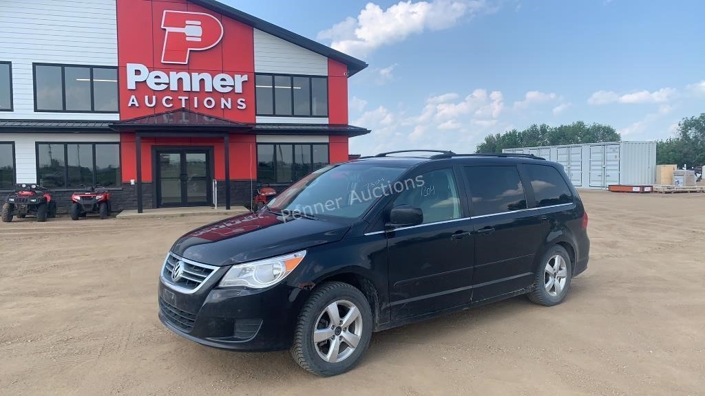 2009 Volkswagen Routan SE Van 6 cyl