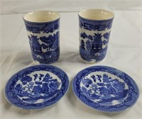 Vintage made in Japan blue willow teacups w/
