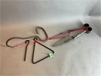 Bell Hook Sheep Shears & Triangle