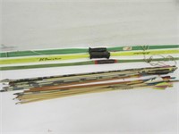 3 Recurve bows, selection of arrows