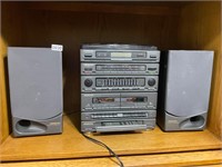 Soundesign AM/FM/ Dual Cassette/ CD - Works