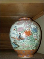 8" Oriental vase