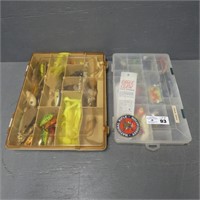 Plastic Tackleboxes w/ Fishing Lures